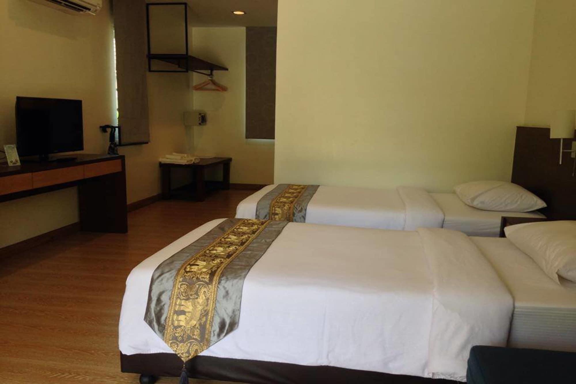 Baan Klang Aow Beach Resort Ban Krut  Eksteriør billede