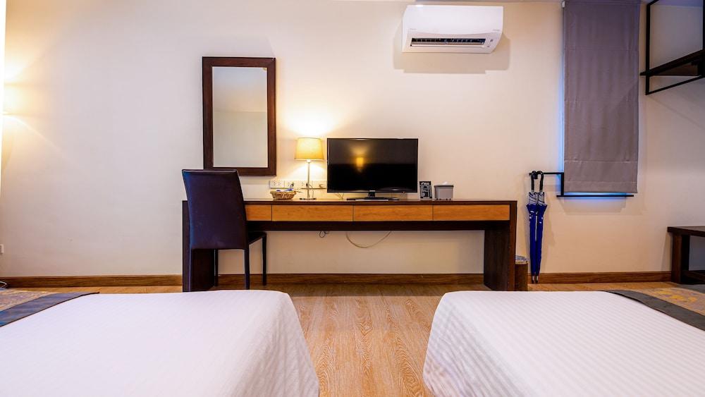 Baan Klang Aow Beach Resort Ban Krut  Eksteriør billede