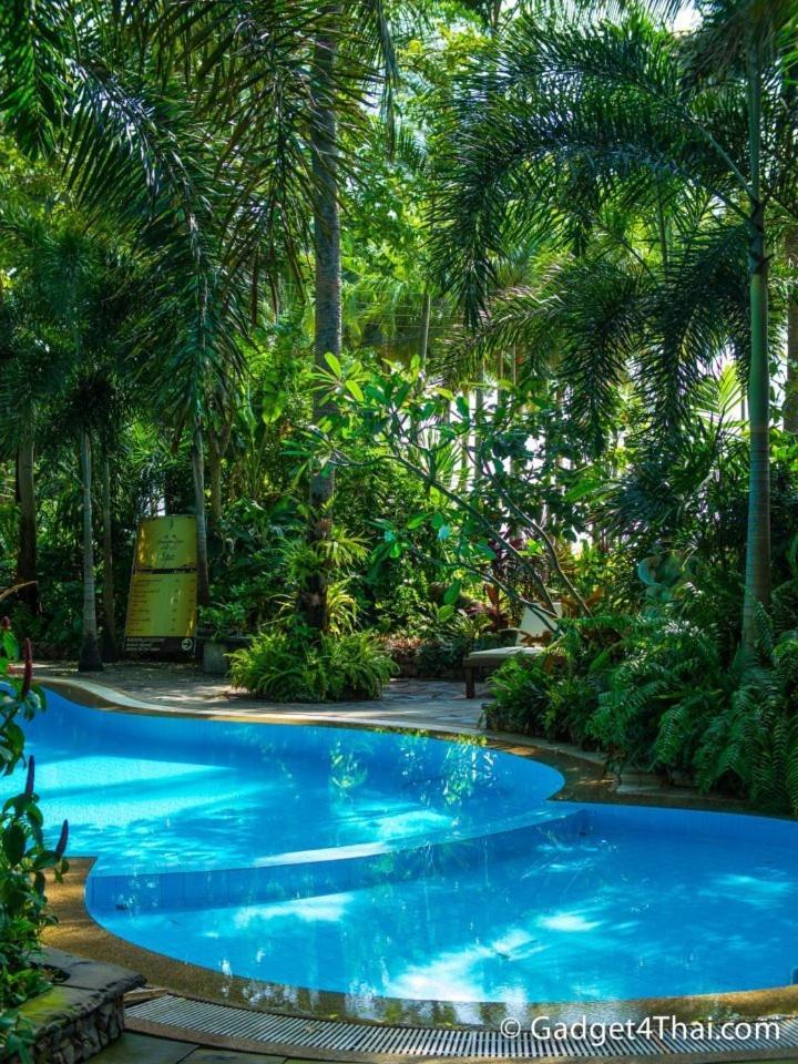 Baan Klang Aow Beach Resort Ban Krut  Eksteriør billede