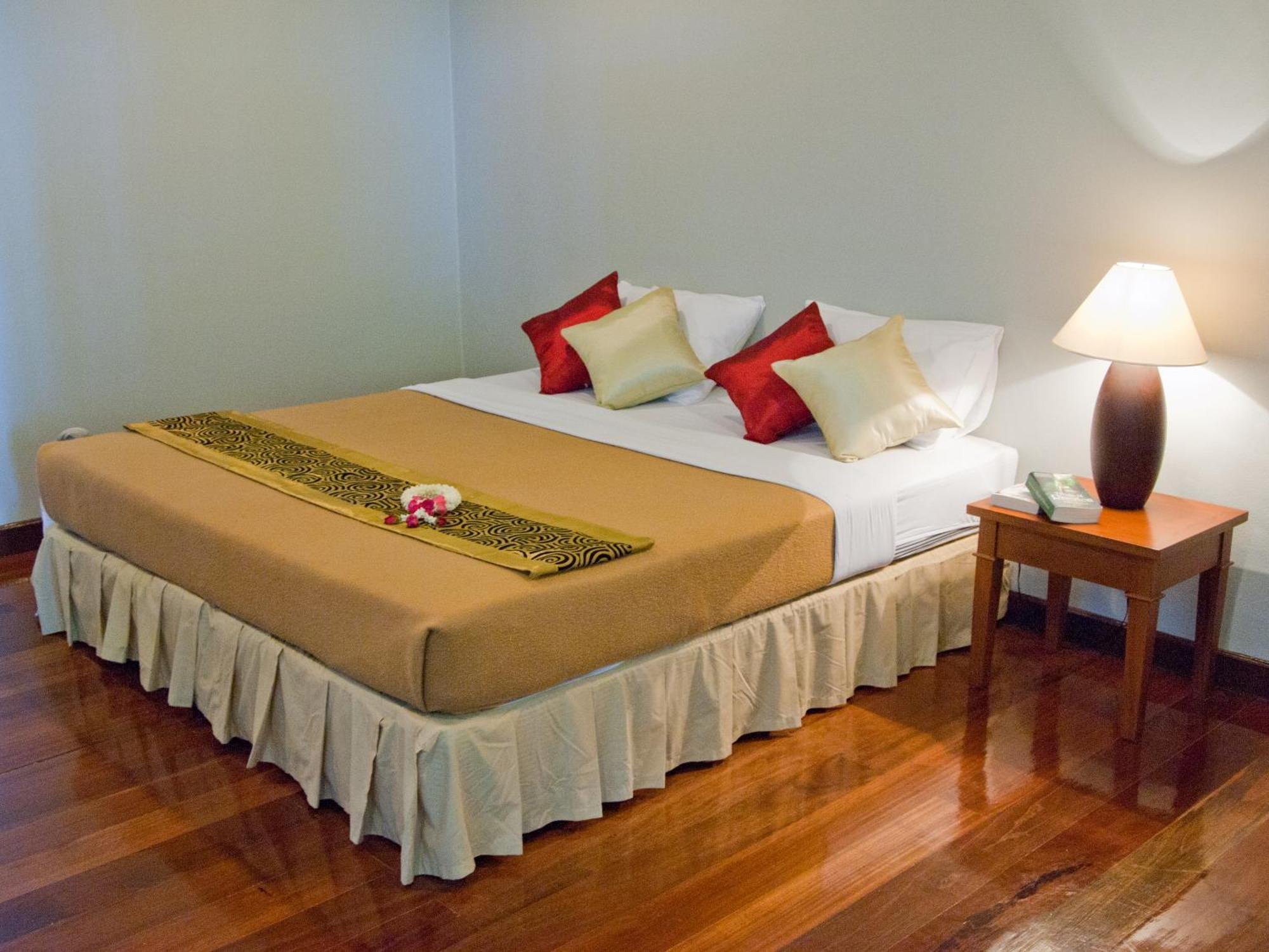 Baan Klang Aow Beach Resort Ban Krut  Eksteriør billede